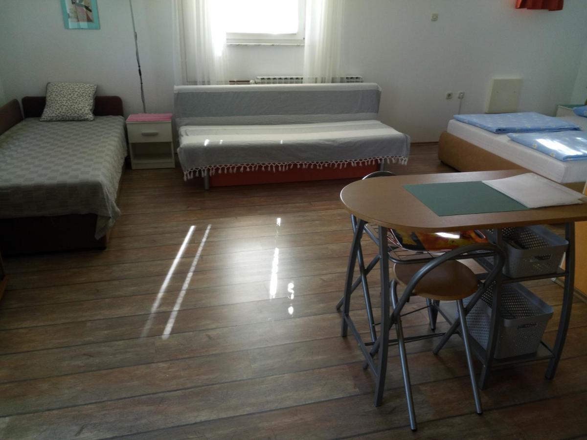 Studio Apartman Mak Duga Resa Exterior foto